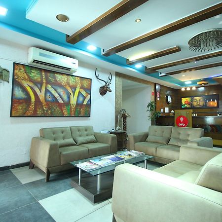 Oyo 4161 Hotel Shailly Inn Ahmedabad Exterior foto