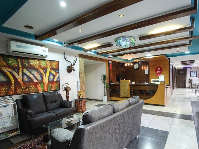 Oyo 4161 Hotel Shailly Inn Ahmedabad Exterior foto